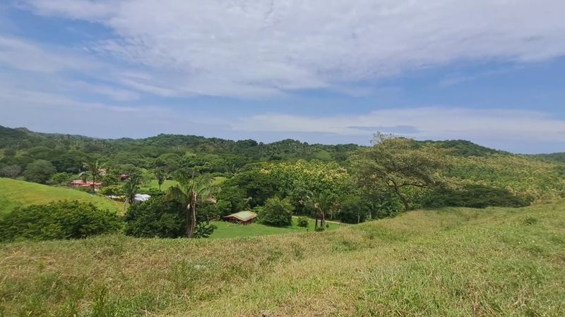 some houses built around Finca Costa Verde land for sale Barco Quebrado Samara costa rica