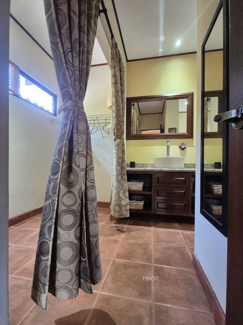 16 house for sale samara santo domingo costa rica