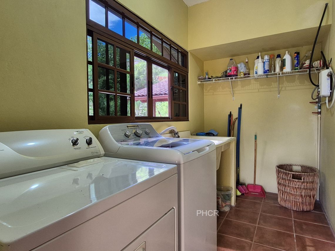 24 house for sale samara santo domingo costa rica