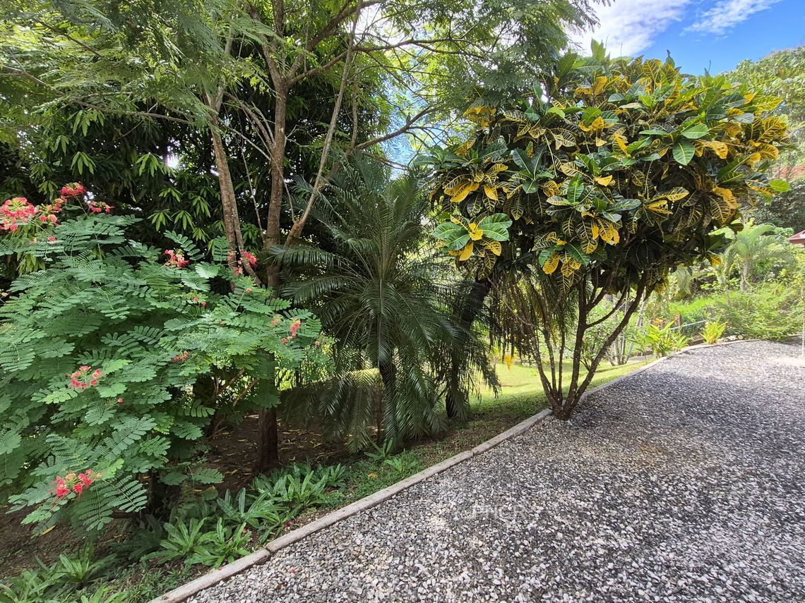 28 house for sale samara santo domingo costa rica