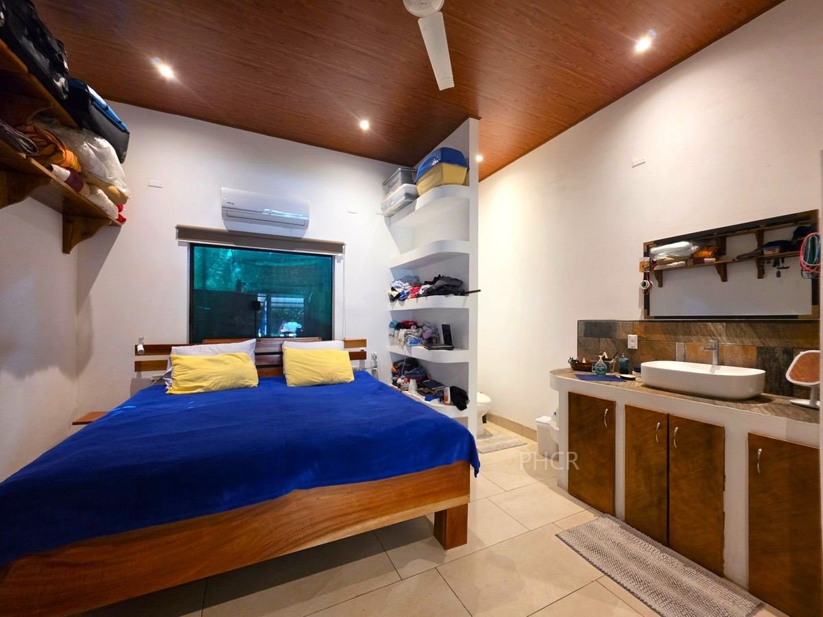12 CASAS FOR SALE SAMARA COSTA RICA